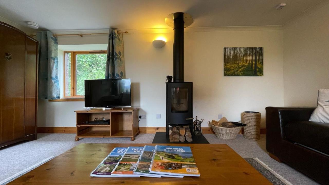 Kerrowdown Cottage-Self Catering For 4 In The Highlands ดรัมนาดรอคิท ภายนอก รูปภาพ