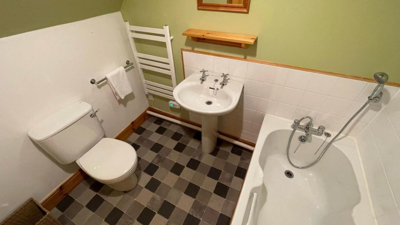 Kerrowdown Cottage-Self Catering For 4 In The Highlands ดรัมนาดรอคิท ภายนอก รูปภาพ